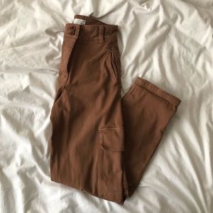Aritzia Wilfred Free Modern Cargo Pant